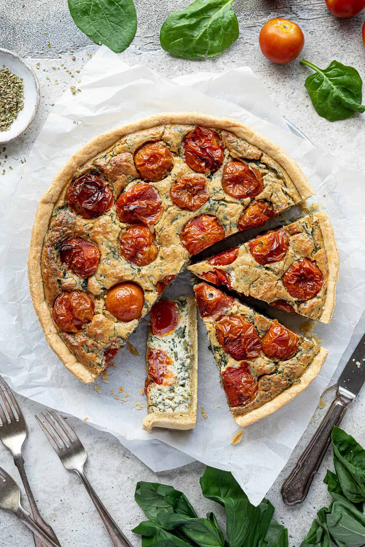 Vegan tomato quiche